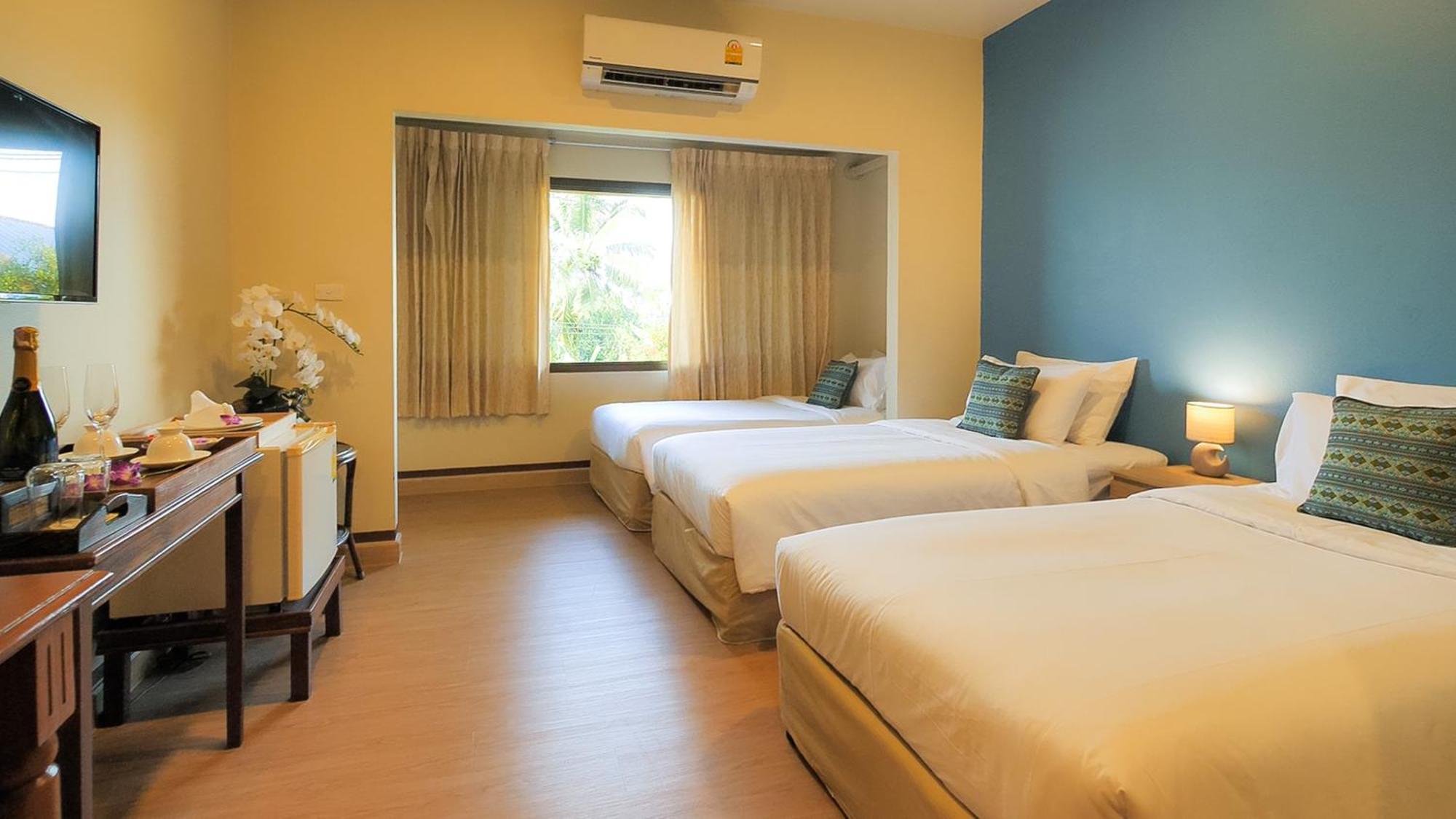 Siam Avari Hotel, Чианграй Экстерьер фото