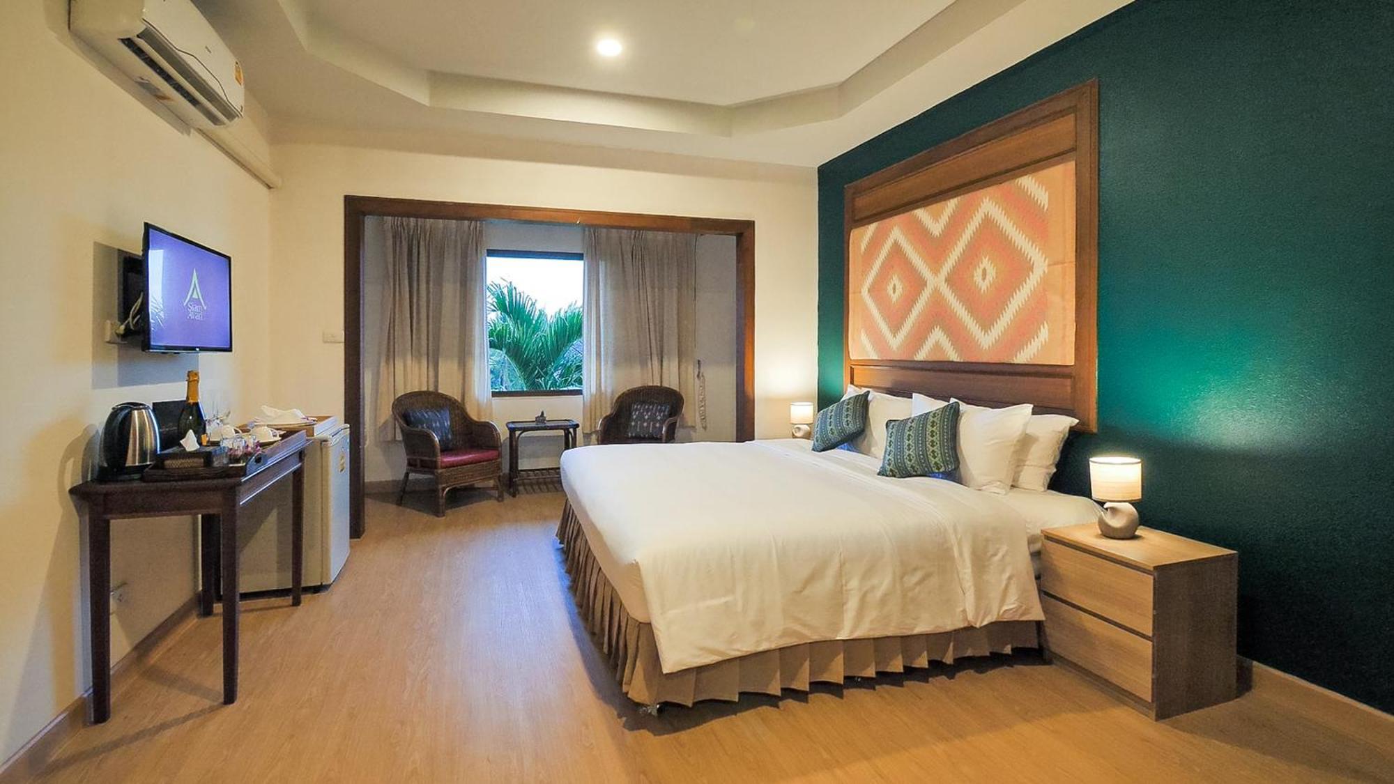 Siam Avari Hotel, Чианграй Экстерьер фото