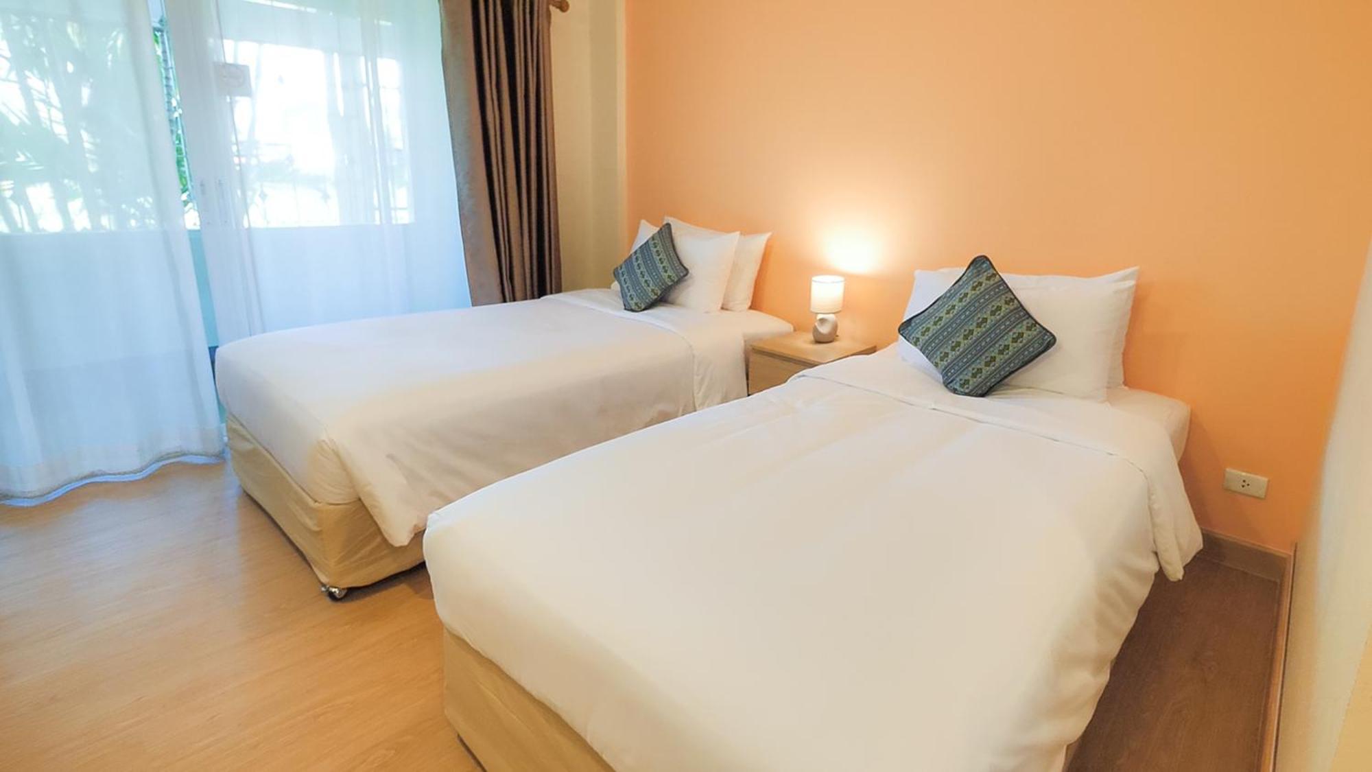 Siam Avari Hotel, Чианграй Экстерьер фото